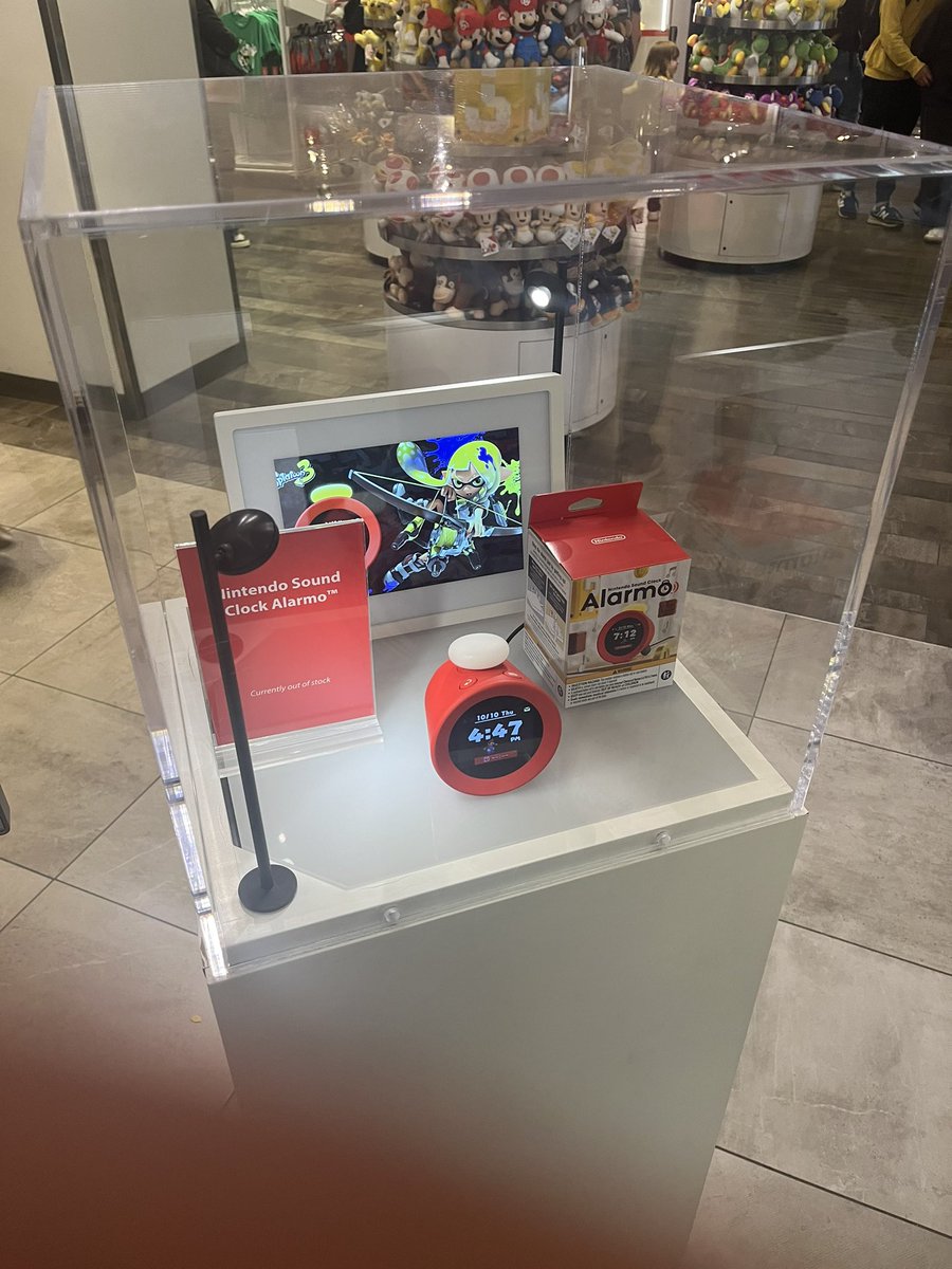 BrandyAki's tweet photo. So I was able to get an early close-up of the new Nintendo Switch 2… https://t.co/EfNO6crsJE