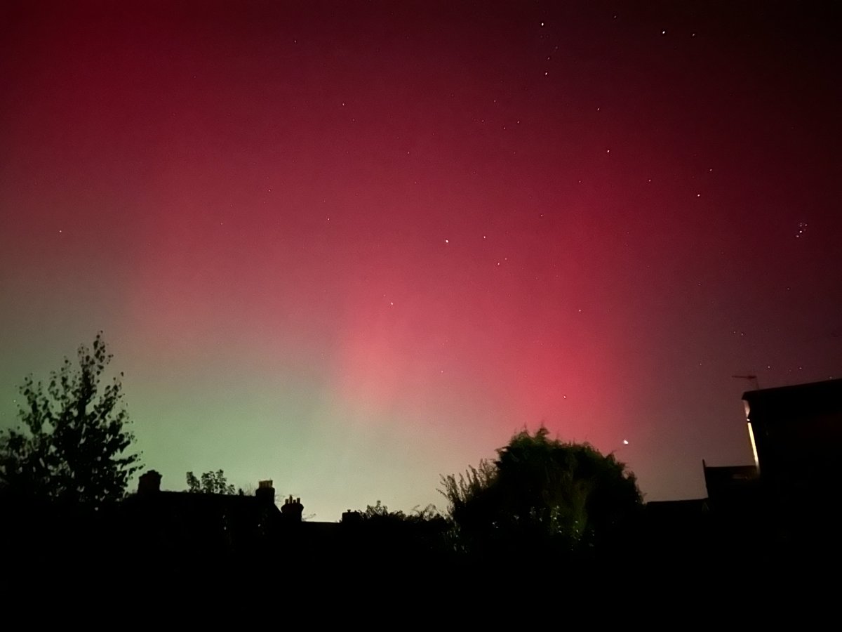 "I've never seen anything like it in my life" - Mum, seeing the aurora for the first time from Malvern, UK ❤️💚