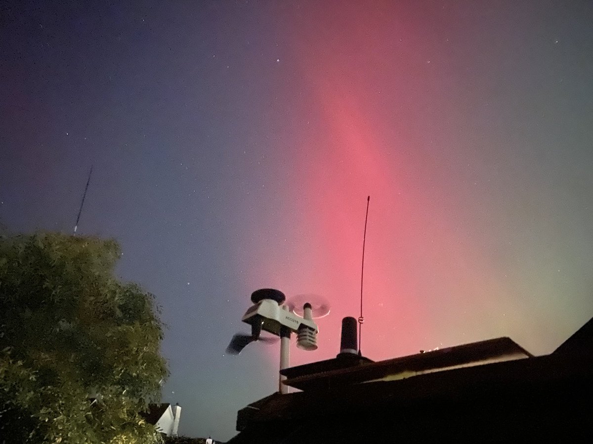 MeaneysWeather's tweet image. A beautiful display of the Aurora tonight #aurora