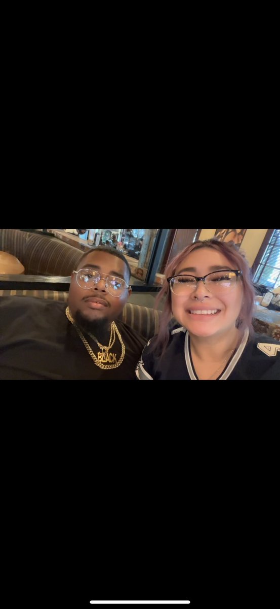 LilPsychoBee's tweet photo. My H U S B A N D 🤤 #MrBanks 👩🏻‍❤️‍💋‍👨🏾🖤 https://t.co/ybpXM43CMX