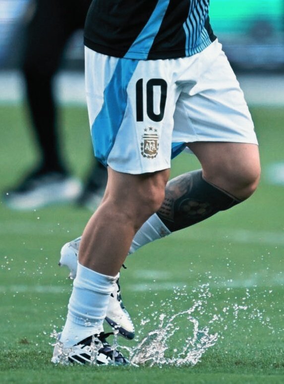 SCWWEM's tweet image. Messi