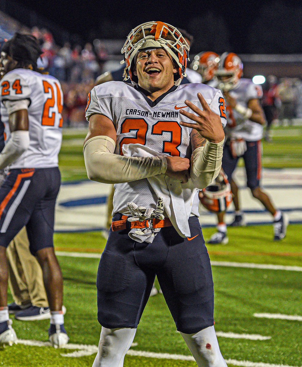 SAC_Athletics's tweet photo. 🗣️ᴛᴇᴀᴍ ᴏꜰ ᴛʜᴇ ᴡᴇᴇᴋ

Shout out to Carson-Newman football! 🔥🔥

Top 20 nationally for first time since 2️⃣0️⃣1️⃣4️⃣
5️⃣-0️⃣ overall record
Best start to season since 2️⃣0️⃣0️⃣7️⃣ https://t.co/H6Vtk2kxTX