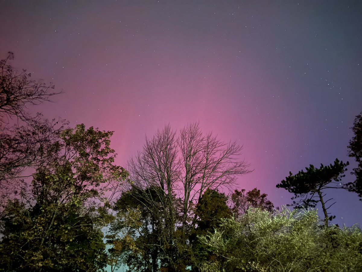MendhamMike's tweet image. Amazing #aurora in Mendham, NJ