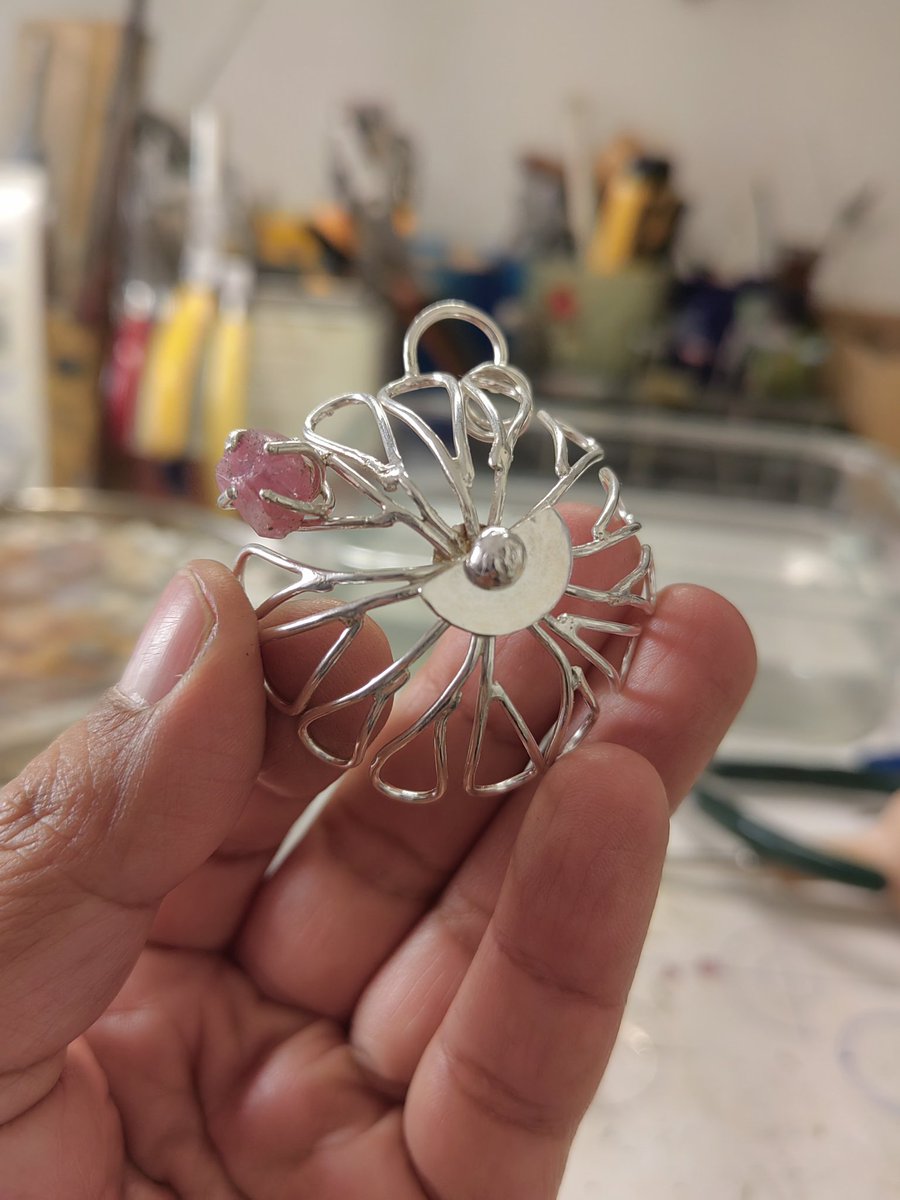 nerack9's tweet image. Piezas con causa...

Playa ley 950
Granate en bruto de Morelos
#octubrerosa
#tianjoyería