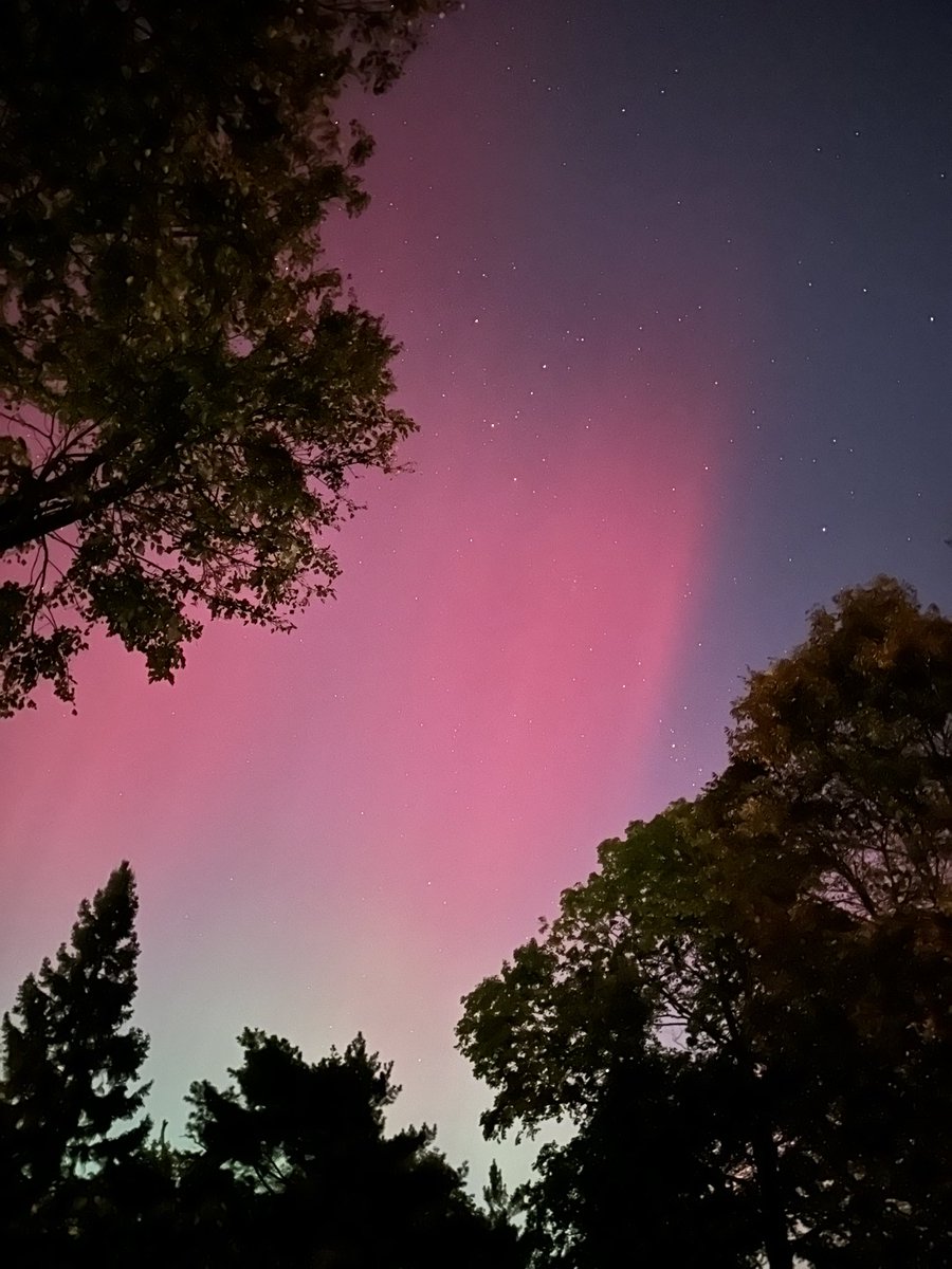 LeighAnsberry's tweet image. Finally saw the Northern Lights! Lebanon, Ohio #Auroraborealis