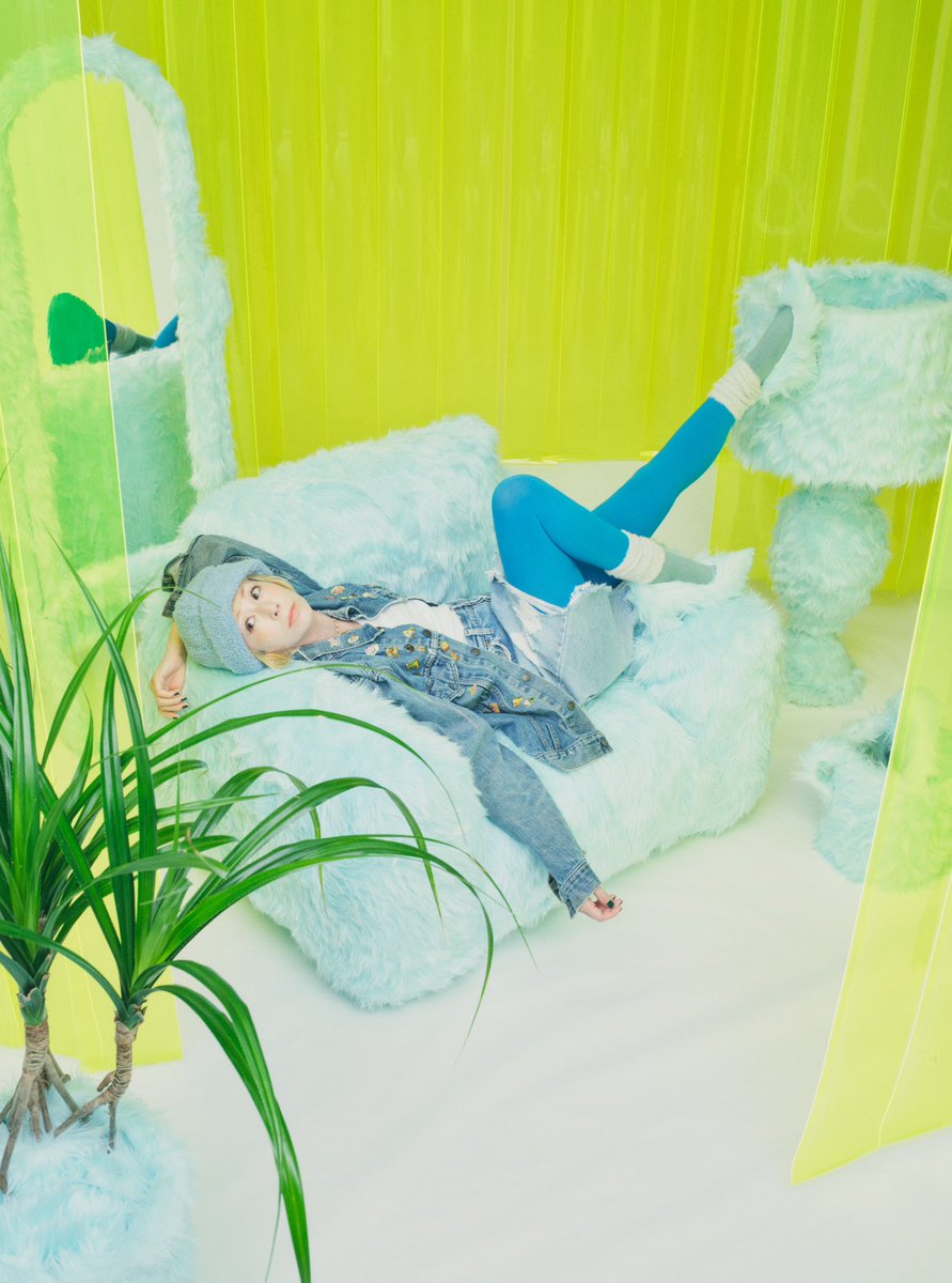kaela_staff's tweet photo. 🌈NEWS🧦🧚‍♀️

木村カエラがアンバサダーを務めるTabio・靴下屋の第9弾新ビジュアルが公開されました🐣💫

商品詳細、アザーカットは特設ページからチェックできます🫡
https://t.co/Of4WoQxIMT 

@Tabio_JP 
@tabio.jp 

#木村カエラ
#KAELA20TH
#Tabio https://t.co/igmmf2pKpp