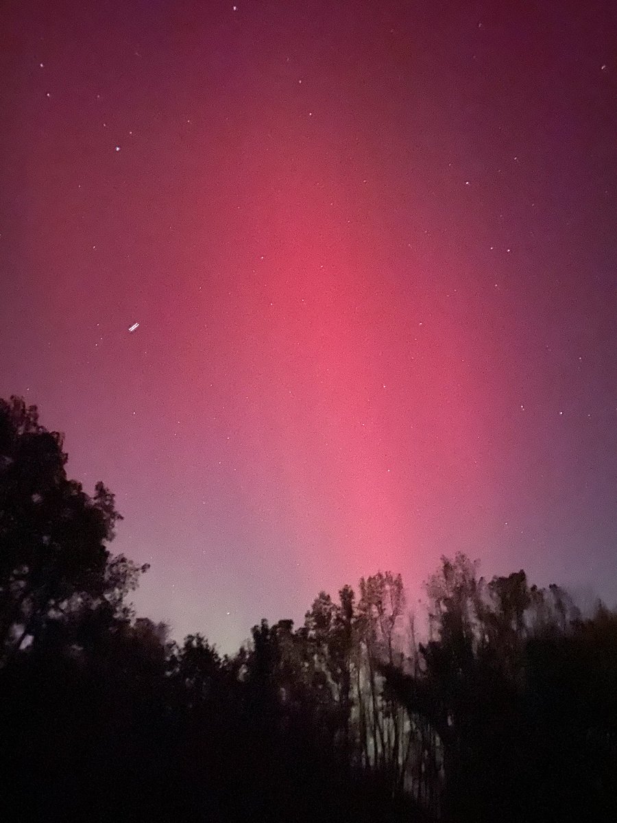 TazPhotos's tweet photo. Rome city Indiana #wxtwitter https://t.co/ET9fqiHDuL