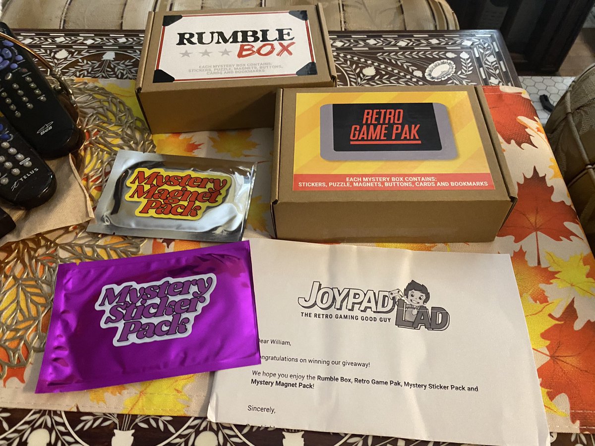 gitgud_noobs's tweet image. Oh wow this is cool! I finally got a chance to get to my mail today. Thanks @JoypadLadShop !