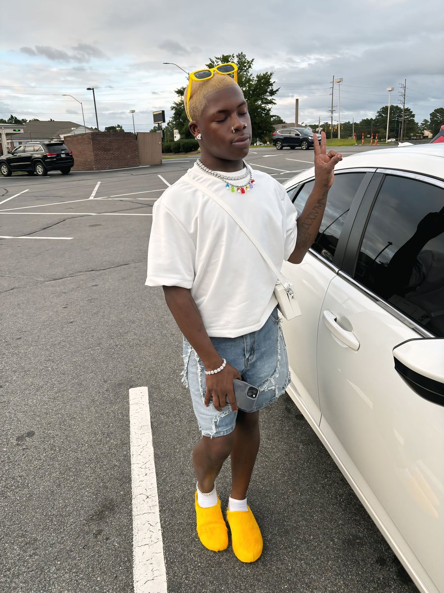 blancowrld2u's tweet photo. updated ME thread ๐ #freebandzz https://t.co/llIx5W2Fhd