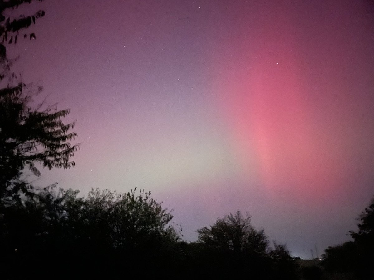 OK_G8R's tweet image. Aurora borealis in Deer Creek / Edmond, Oklahoma.