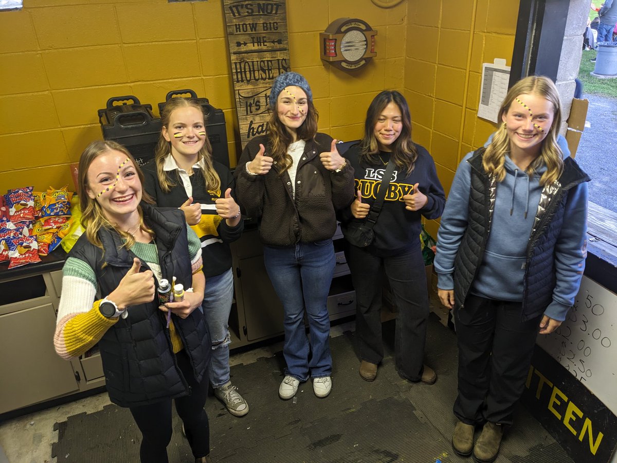 Come on down to Knights Under the Lights! Lots of yummy food for sale and proceeds are supporting the Girls Rugby Team! <a href="/LSS_Athletics/">La Salle Athletics</a>