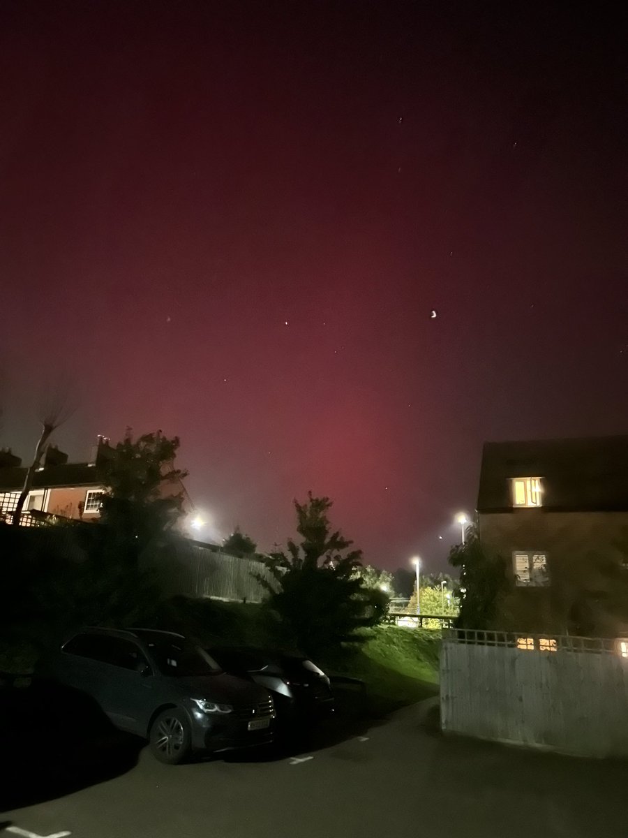 Athena_Luca's tweet photo. Sandy Bedfordshire’s  #Auroraborealis https://t.co/jtE1CKqxg5