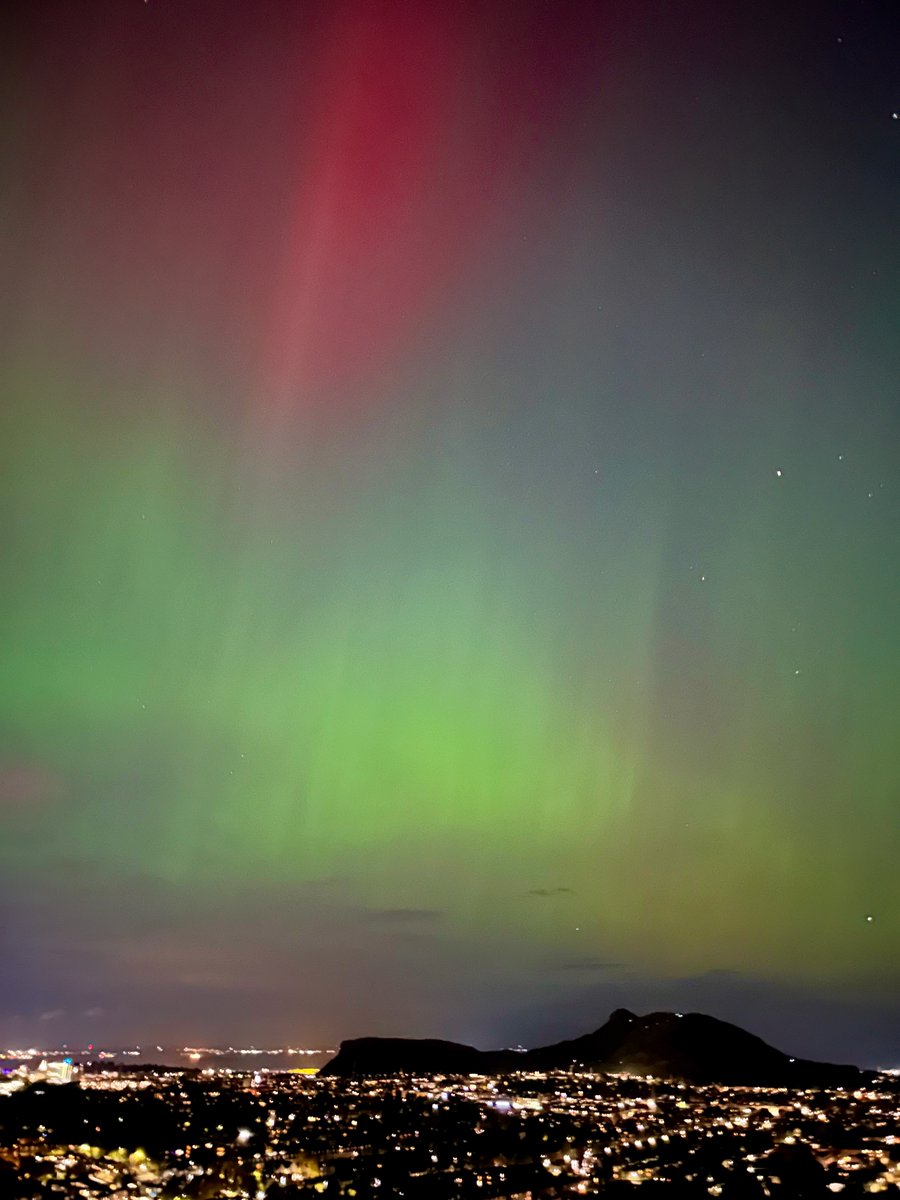 Adam Carnall (@accarnall) on Twitter photo Aurora from Blackford Hill in Edinburgh this evening <a href="/RoyalObs/">Edinburgh's Royal Observatory</a> <a href="/PhysAstroEd/">Physics Astro @ Edin</a> Aurora from Blackford Hill in Edinburgh this evening <a href="/RoyalObs/">Edinburgh's Royal Observatory</a> <a href="/PhysAstroEd/">Physics Astro @ Edin</a>