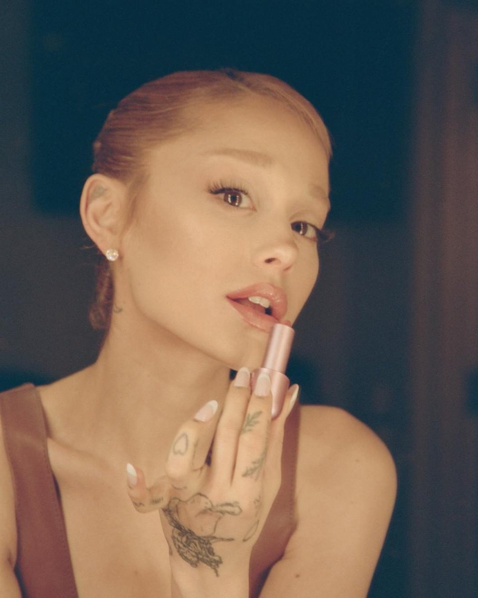 r.e.m. beauty tweet media