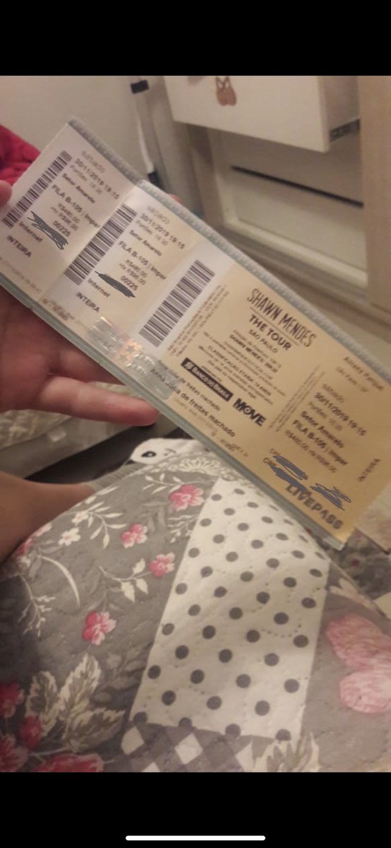 m3ndes_army's tweet photo. de show cancelado pra grade no rock in rio https://t.co/pPrnEQrbMM
