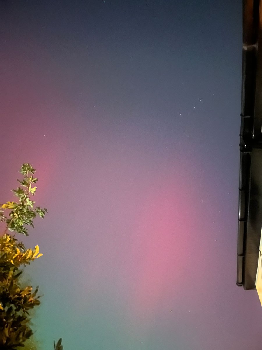 Eimear Gordon (@rae_mie) on Twitter photo Grand evening - Aurora over Glasgow and <a href="/IrelandFootball/">Ireland Football ⚽️🇮🇪</a> finally winning a competitive match. Grand evening - Aurora over Glasgow and <a href="/IrelandFootball/">Ireland Football ⚽️🇮🇪</a> finally winning a competitive match.