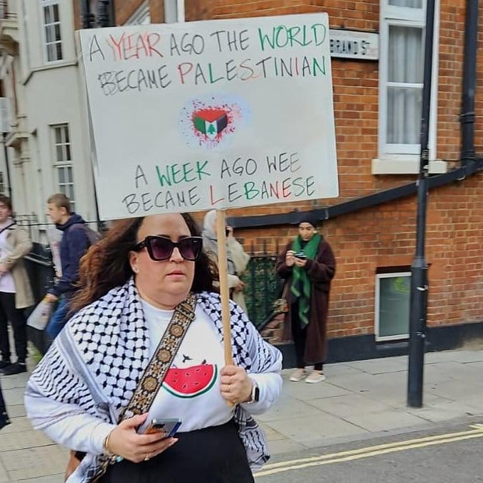 Saul_Sadka's tweet image. As Yom Kippur approaches I have been thinking, and I might have understood something profound. Hear me out.

Antisemitism is famously a horseshoe. But why?

Why do the far-left and the far-right, who agree on nothing else, unite in their hatred of Jews?

What unites the “The…