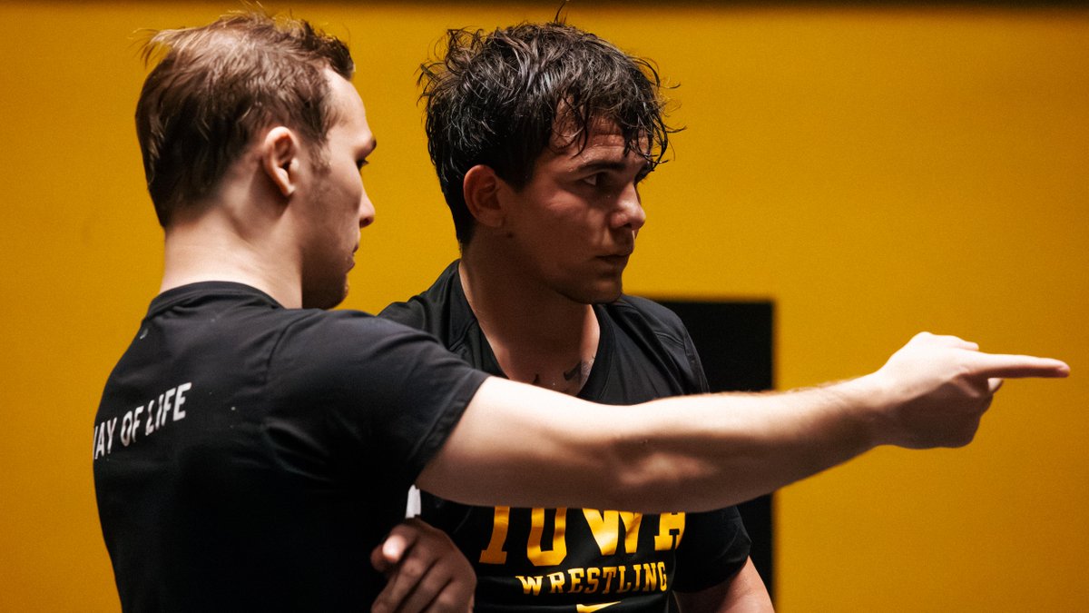 𝗗𝗔𝗬 𝟭

#Hawkeyes