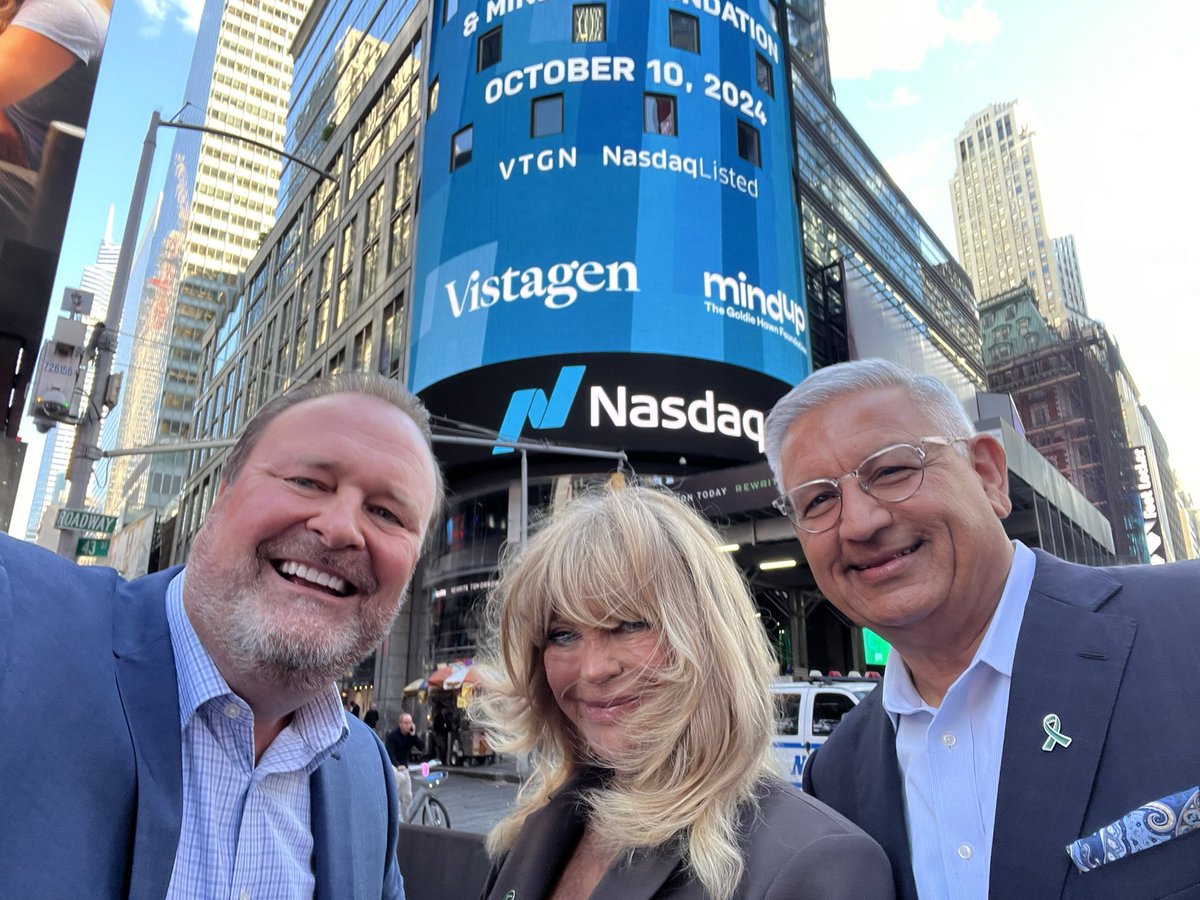Amazing end to the trading day to celebrate #WorldMentalHealthDay with the <a href="/NasdaqExchange/">Nasdaq Exchange</a> closing bell with Shawn Singh and <a href="/goldiehawn/">Goldie Hawn</a> and <a href="/Vistagen/">Vistagen</a>!!