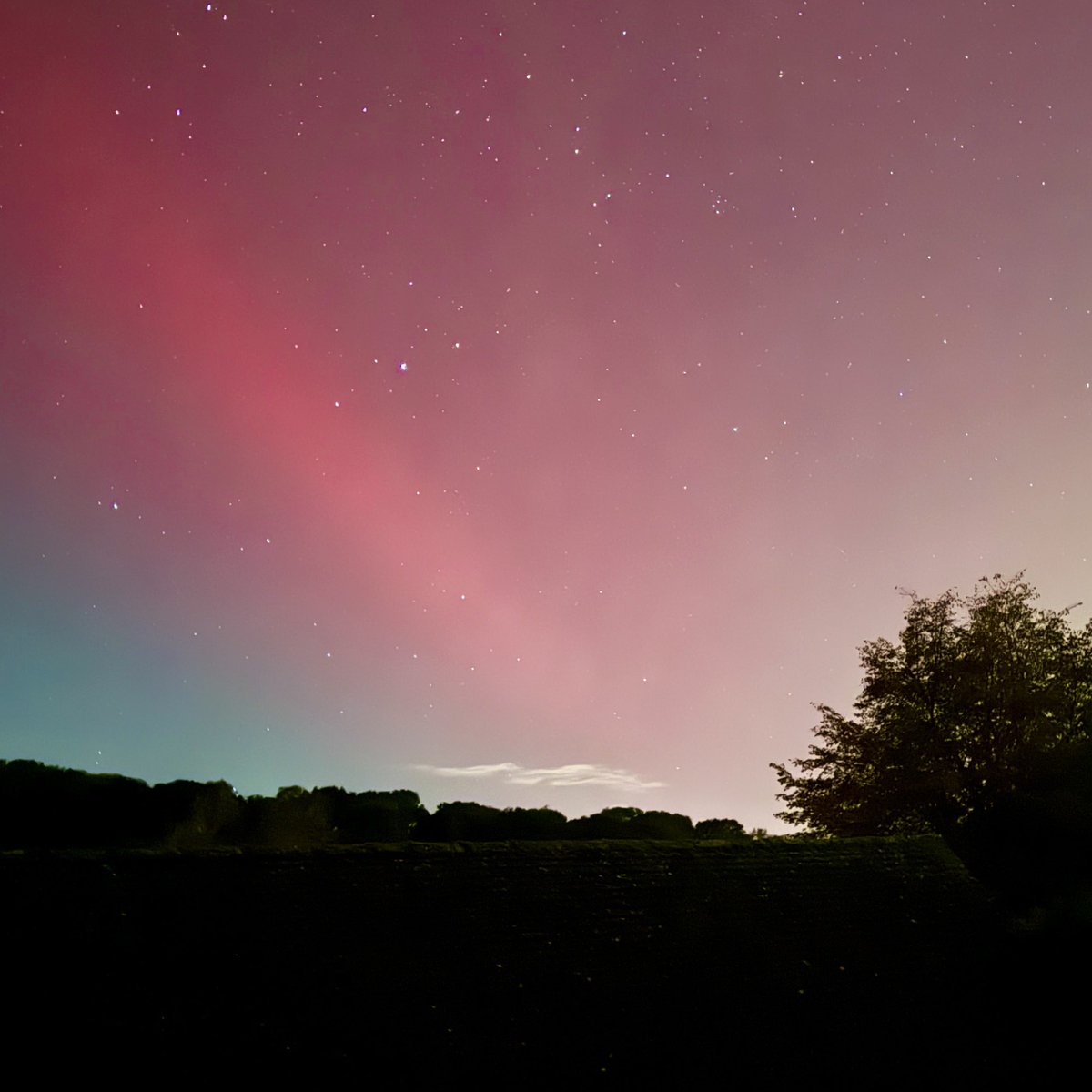 #northernlights #aurora #broadwaycotswolds #cotswolds #broadwaymanor