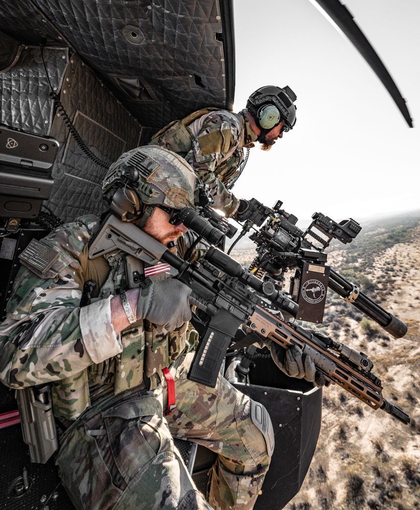 Safari Season 🦂

#Blackhawk #MiniGun #M134D #MultiCam