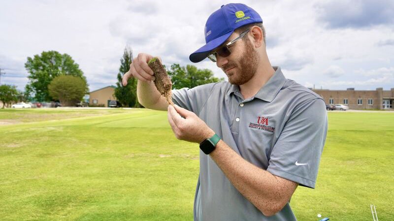 Tahoma31Bermuda's tweet image. Strategies for preventing winterkill. Research study and webinar. Register: turfnet.com/news.html/mult…

#winterkill #coldtolerant #tahoma31