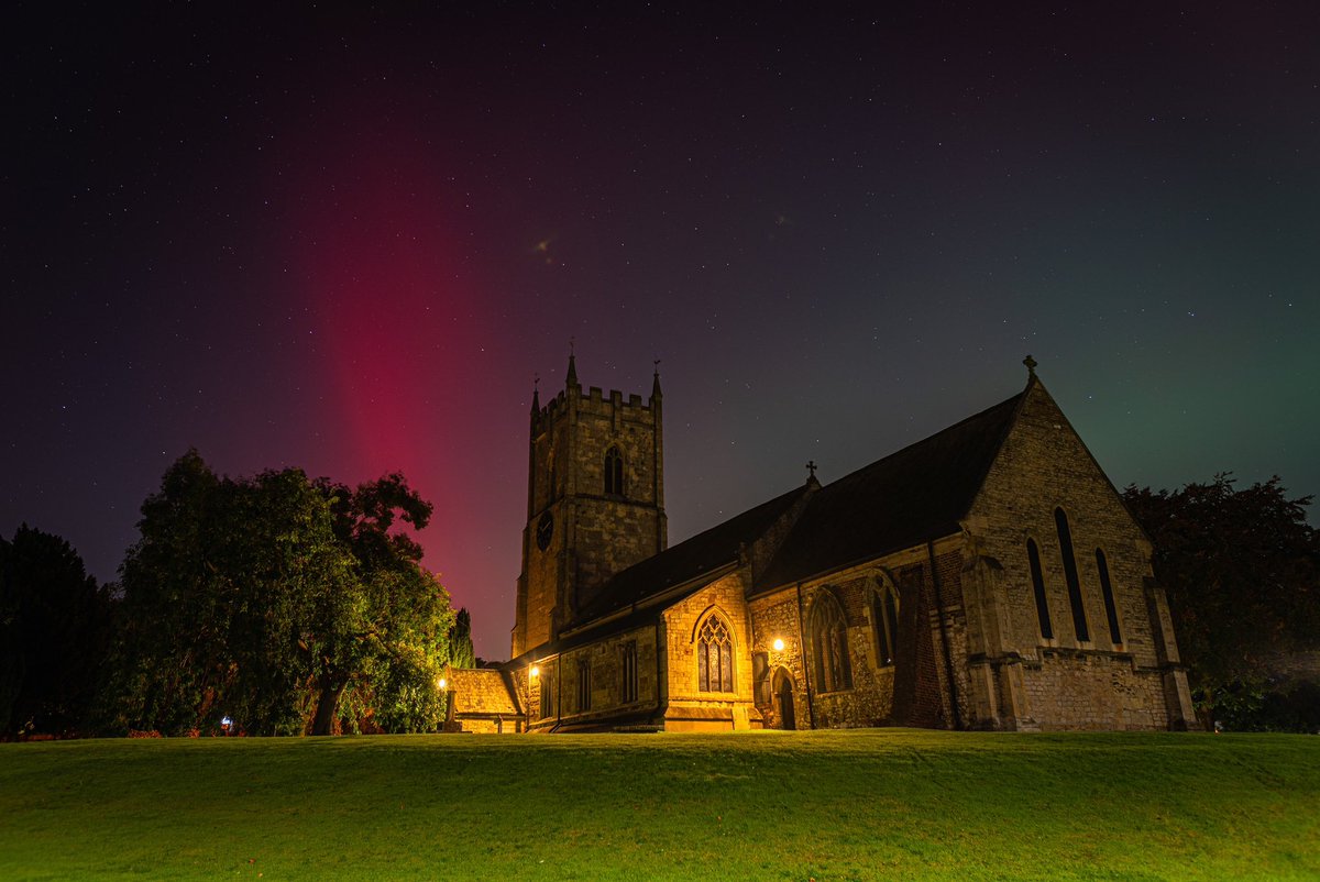 humberpixels's tweet photo. Northern lights over north Lincolnshire tonight 😍

#aurora #northernlights #AuroraBorealis #northlincs #StormHour https://t.co/jPqn5o9mrY