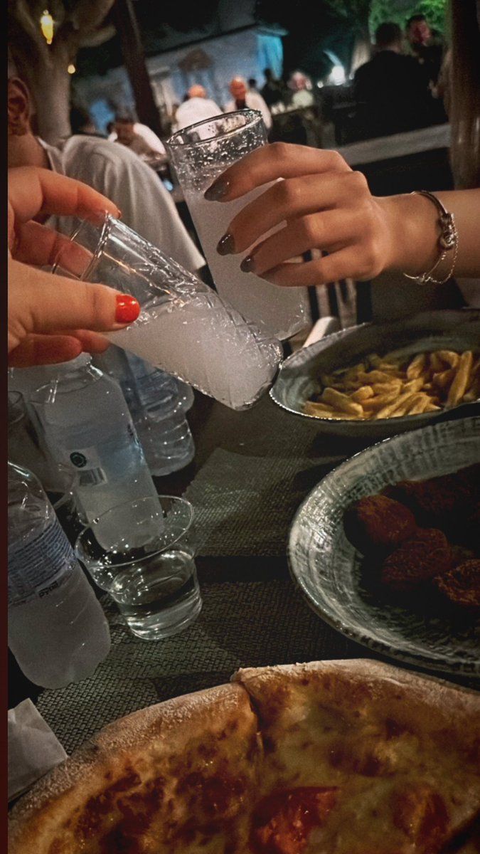 yrnaslsy (@yarenaslsy1) on Twitter photo 