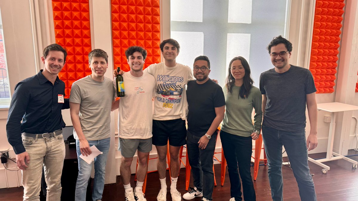 Y Combinator tweet media