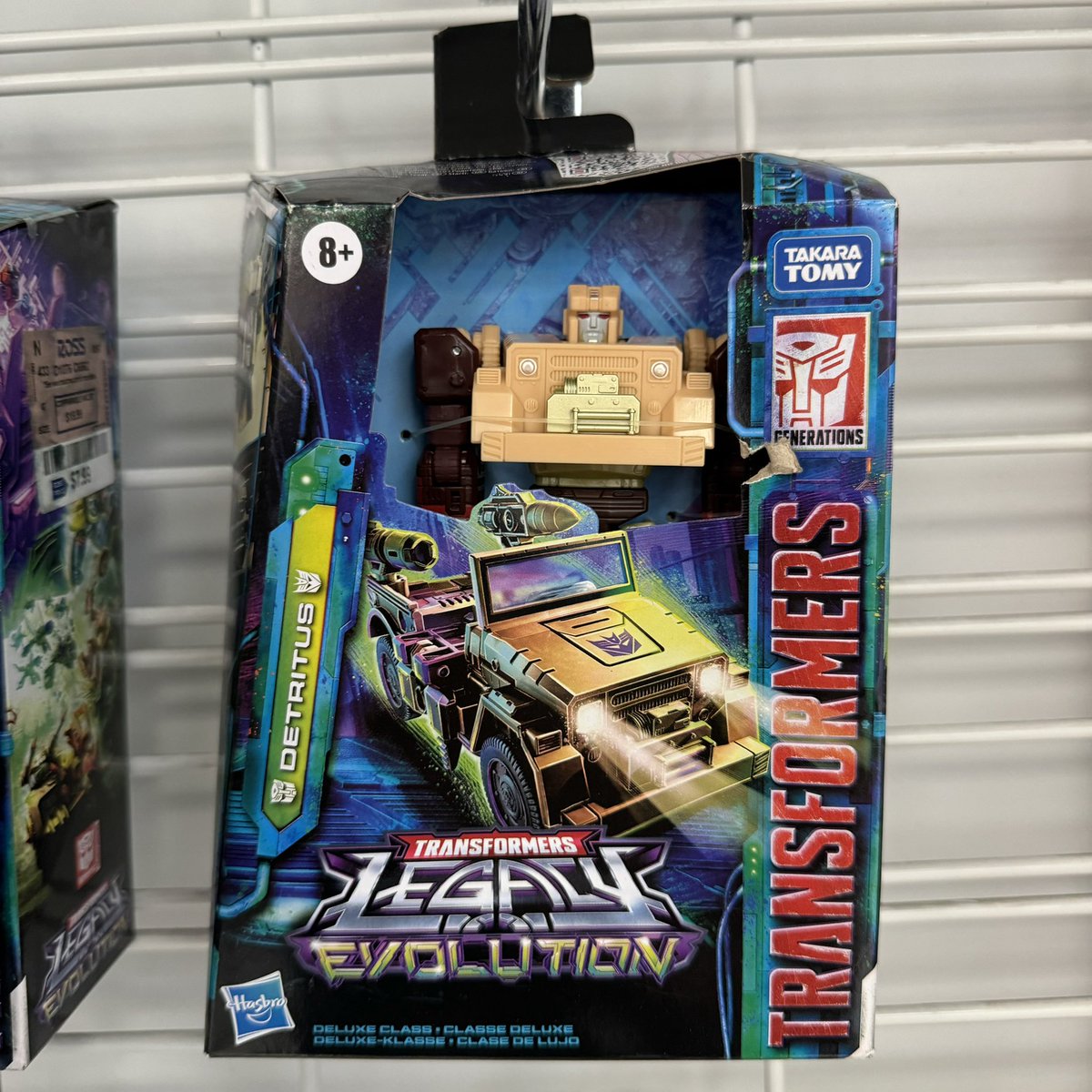 InPursuitofToys's tweet image. Transformers Legacy Evolution Deluxe Class figures are showing up at Ross for $8. 

#transformers #transformerstoys #transformerslegacyevolution #actionfigures #toycollector #toycommunity #toydeals #rossdressforless #rossfinds