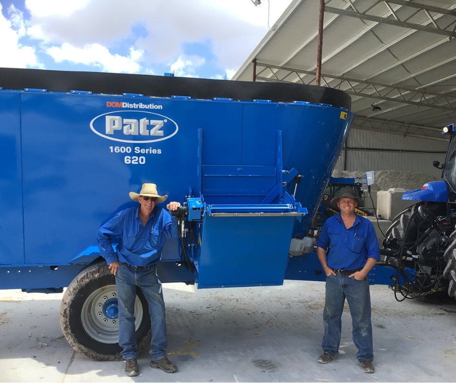 DOM_Dist's tweet image. A great visit with Riverview Feedyard as they welcomed their new Patz 620, featuring a custom 3m elevator from DOM Distribution for improved results and maximum efficiency🌾. Pictured are Mick Craven and Tom Hansford. Thank you to Josh &amp;amp; the Phelps family for your business!