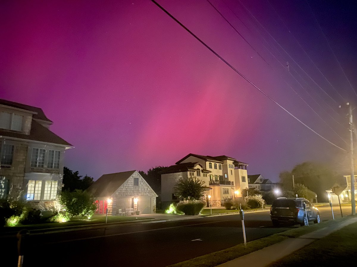 CookeCapeMay's tweet image. Hey @NWS_MountHolly all the way down here in #Capemay the #northernlights