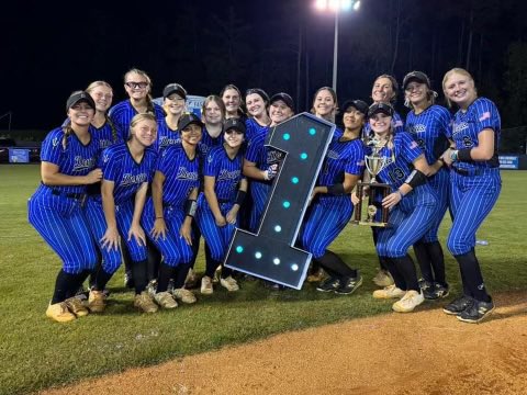 Emalee_Morris's tweet photo. Region Champs!!
@kelseyshodgson @SUHawksSoftball @SoftballSwu @dees_44 @Coach_Malloryy @EnterpriseStSB @tmartin1314 @VStateSoftball @Coach_Hatt @BerrySoftball @UWGSoftball @coachclairg @UNGSoftball @BrookeOHair3 https://t.co/fjY0fK7Fbi