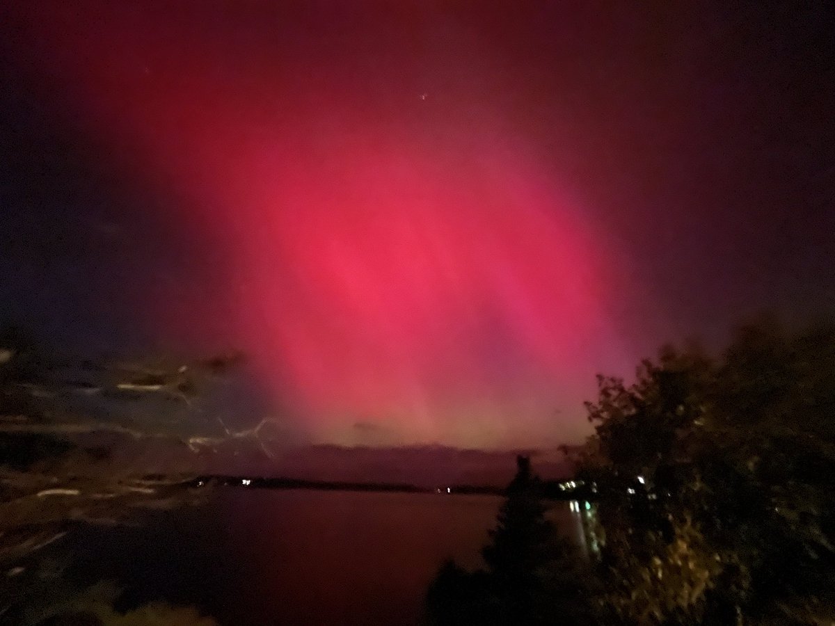 Northern Lights over Dildo, NL #nlwx <a href="/EddieSheerr/">Eddie Sheerr</a>