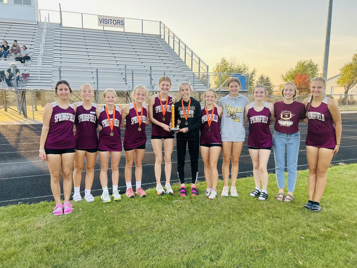 SCMTigerXC's tweet photo. 𝗥𝗲𝘀𝘂𝗹𝘁𝘀 𝗳𝗿𝗼𝗺 𝘁𝗼𝗱𝗮𝘆’𝘀 𝟵 𝘁𝗲𝗮𝗺 𝗺𝗲𝗲𝘁 @ 𝗟𝗖𝗪𝗠
——————————————————
The girl’s team took 1st place 🏆 and the boy’s team placed 3rd. We had 8 overall individual award winners. Great effort by all runners! 🐅🏃‍♀️🏃💯 https://t.co/XuXWmk0I3l