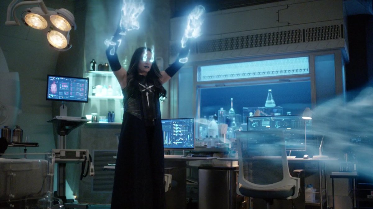 Beyond_TLOU's tweet image. 43. #TheFlash S8B: "Death Revisited"

#Hellfrost vs. #Deathstorm