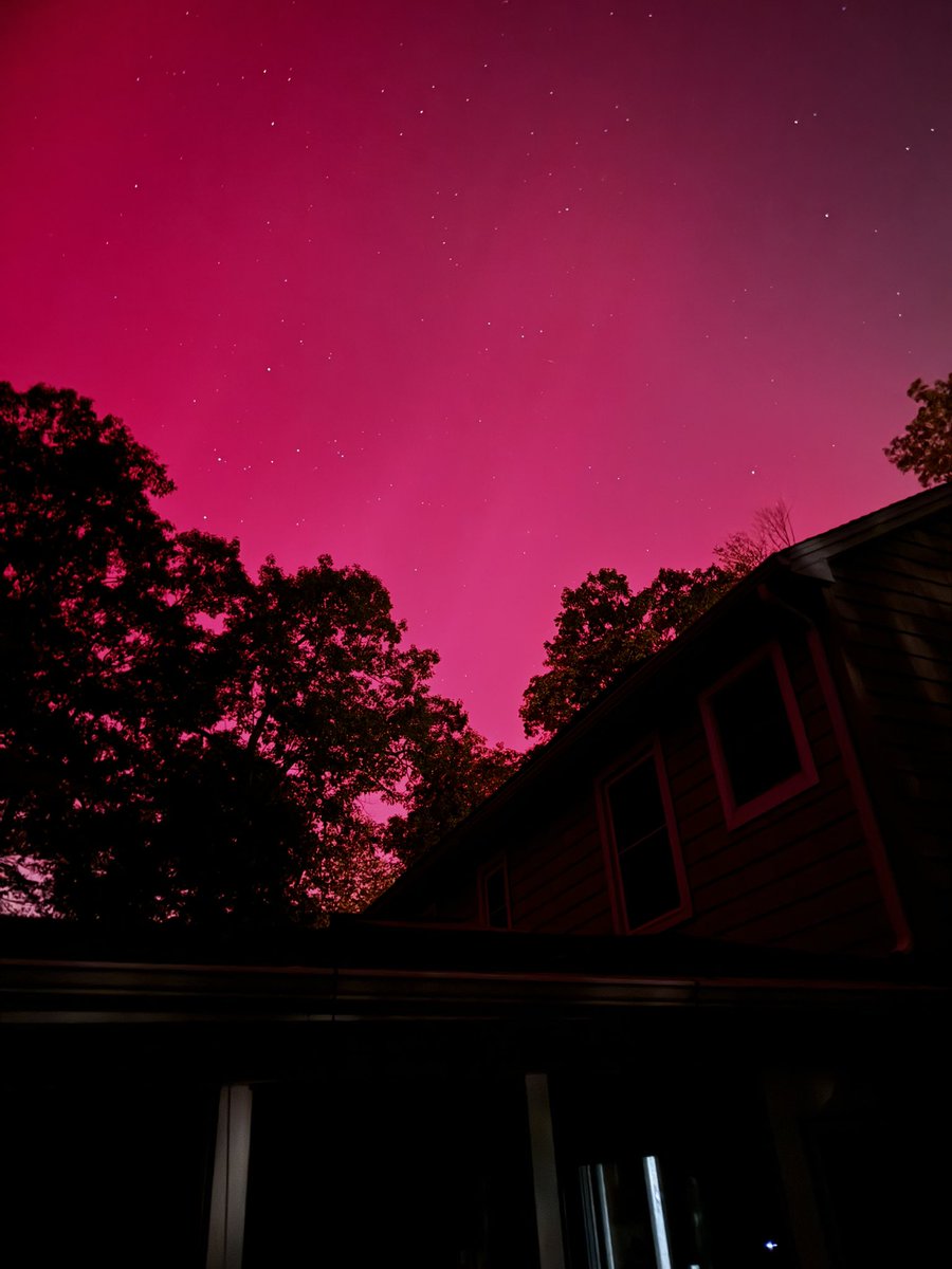 Robert Dorsch (@morefarsupt) on Twitter photo Tonight was worth stepping outside in darkness <a href="/gilsimmons/">Gil Simmons</a> <a href="/LonnieQuinnTV/">Lonnie Quinn</a> <a href="/ExMayorMark/">Ex-MayorMark</a> #DanburyCT Tonight was worth stepping outside in darkness <a href="/gilsimmons/">Gil Simmons</a> <a href="/LonnieQuinnTV/">Lonnie Quinn</a> <a href="/ExMayorMark/">Ex-MayorMark</a> #DanburyCT