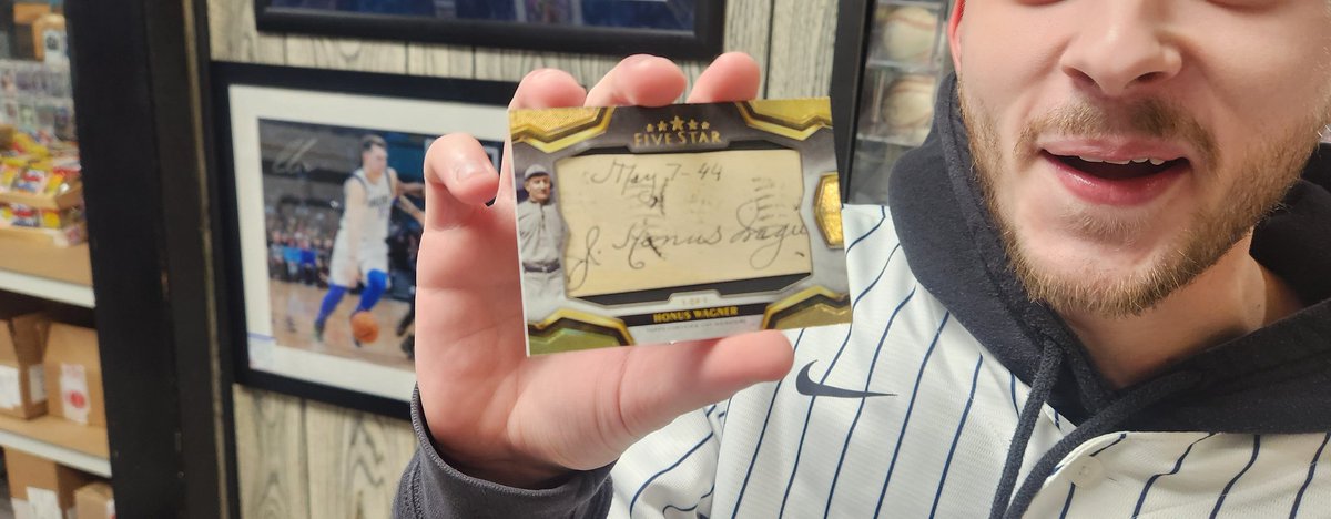 What a pull at the cave today!!! WAGNER CUT 1/1 from <a href="/Topps/">Topps</a>  Five star!
