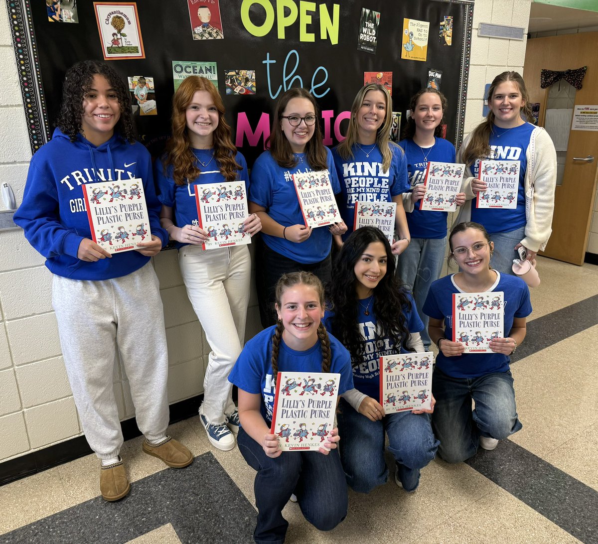 TrinityEastElem's tweet photo. Award winning author, Kevin Henkes, came to present today! Our THS FOR Club joined in the fun and read some of his wonderful books to our students as well. Special thanks to @Shaw3ELA for putting this together for our students! @TrinityAreaSD @TRINITY_MLUCAS https://t.co/w2NadnQ3vv