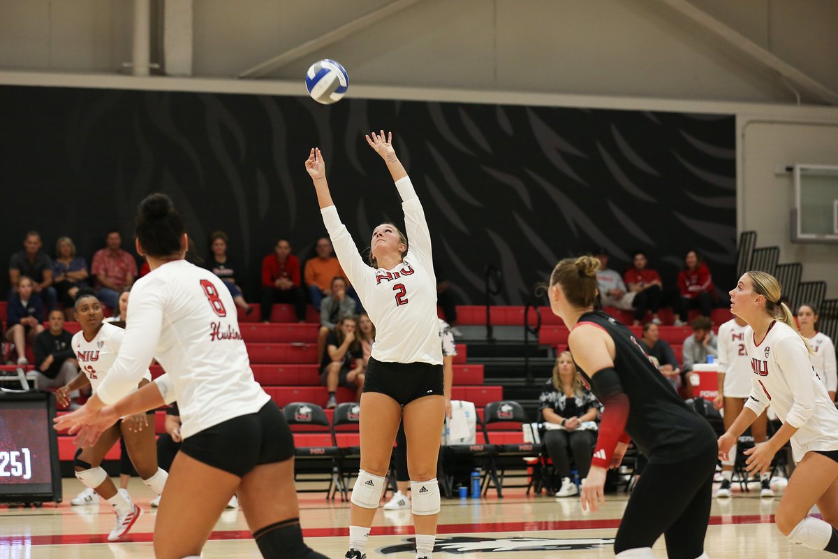NIU Volleyball tweet media