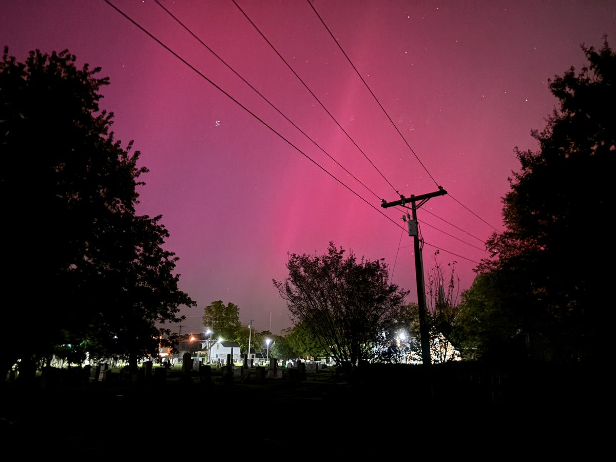 DavidHenry6abc's tweet image. Northern Lights in St. Michaels MD tonight.