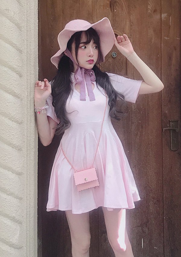 simsnotebook's tweet image. Old study from photo ref