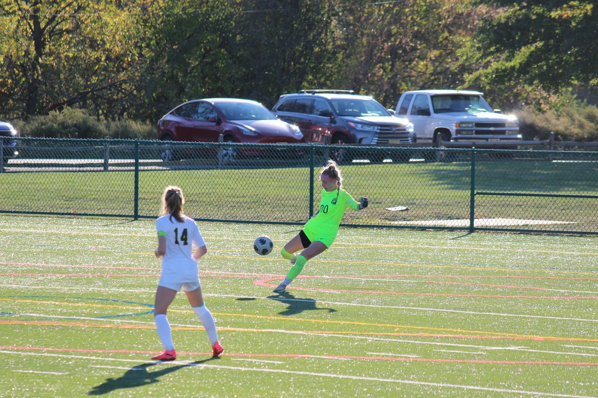 2-0 Win over Montgomery in the county quarter finals!! I also played against my club teammate today, it was great to see her thrive. Onto the semis on Tuesday vs. Pingry 💪🏻 <a href="/PrepSoccer/">Prep Soccer ⚽️</a> <a href="/ImCollegeSoccer/">College Soccer Truth ™</a> <a href="/_njhssports/">NJHSSPORTS</a> <a href="/HSSportsNJ/">NJ.com HS Sports</a> <a href="/ballbandars/">Tweetbandars</a> <a href="/girlssoccernet/">Girls Soccer Network</a> #cleansheet #semifinals