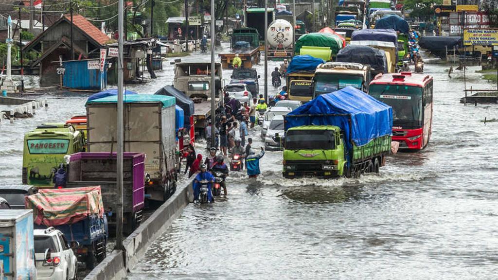 ADB Partnerships (@adbpartnerships) on Twitter photo ADB has approved a $250M loan, including $10M from the United Kingdom–ASEAN Catalytic Green Finance Facility Trust Fund, to improve #Indonesia’s flood management capacity.
🔗adb.org/news/adb-stren…
ADBxUnitedKingdom: adb.org/multimedia/par… <a href="/FCDOGovUK/">Foreign, Commonwealth & Development Office</a> <a href="/ACGF_Facility/">ACGF - ASEAN Catalytic Green Finance Facility</a> <a href="/ADBIndonesia/">ADB in Indonesia</a> ADB has approved a $250M loan, including $10M from the United Kingdom–ASEAN Catalytic Green Finance Facility Trust Fund, to improve #Indonesia’s flood management capacity.
🔗adb.org/news/adb-stren…
ADBxUnitedKingdom: adb.org/multimedia/par… <a href="/FCDOGovUK/">Foreign, Commonwealth & Development Office</a> <a href="/ACGF_Facility/">ACGF - ASEAN Catalytic Green Finance Facility</a> <a href="/ADBIndonesia/">ADB in Indonesia</a>