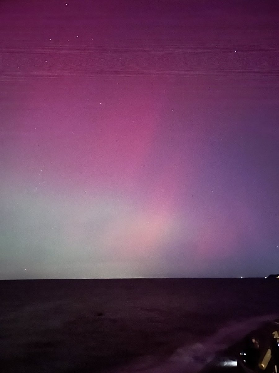 DocTchocky's tweet image. Is anyone else catching these crazy lights in the NY area tonight!?