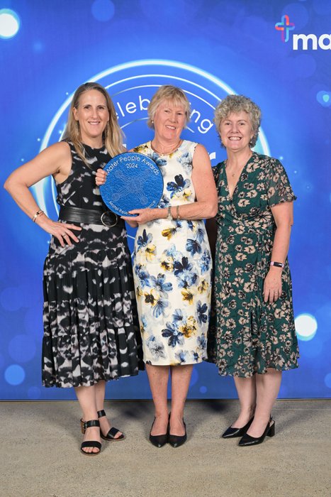 MaterResearch's tweet image. Our outstanding Mater Researchers were recognised at the recent Mater People Awards. Congratulations to winners:
⭐️A/Prof Jake Begun
⭐️Prof Janet Hardy
⭐️MIDAS EASY Health Project Team
⭐️The Catherine's House Research Team
Learn more 👉 lnkd.in/ganNJX4J