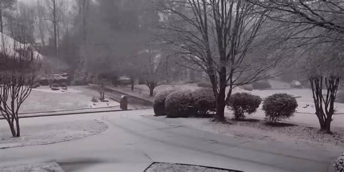 EnergyPlanner's tweet photo. Heating costs are rising this winter! Stay warm and save by sealing leaks and lowering your thermostat. What strategies are you using? #HomeEnergyTips https://t.co/dG8Dmc0RwZ