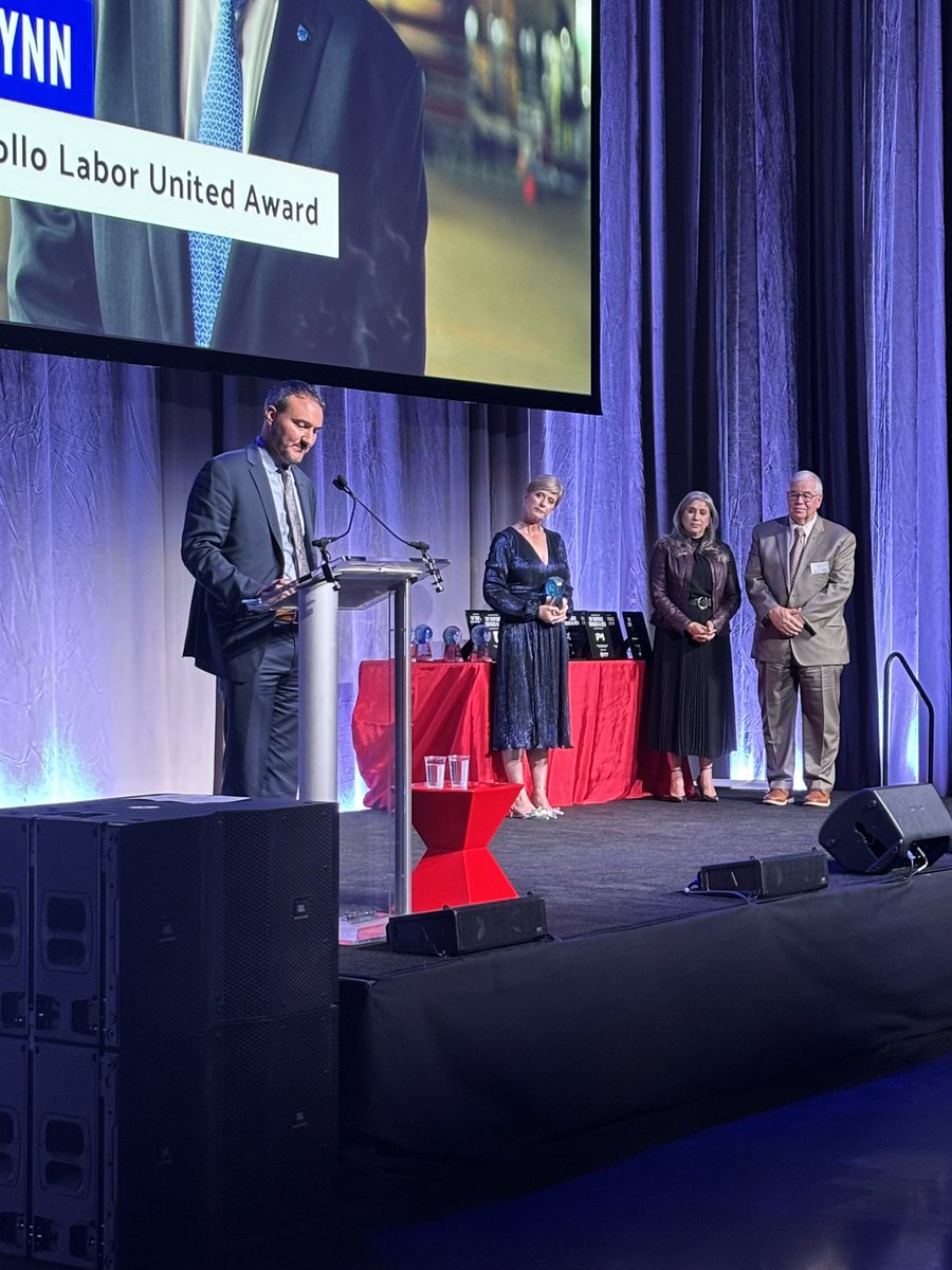 Build RI tweet media