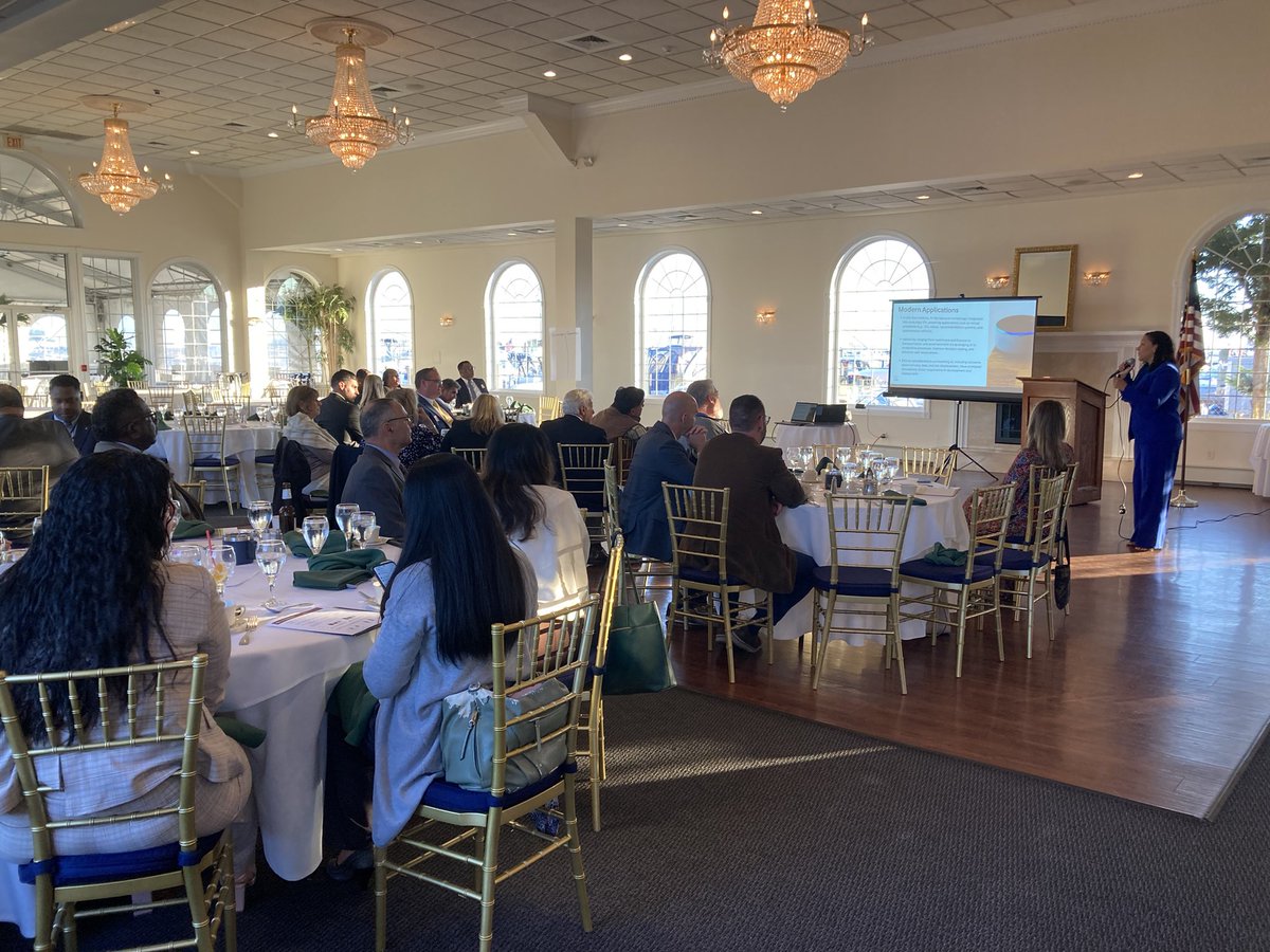 Diane Fox tweet media