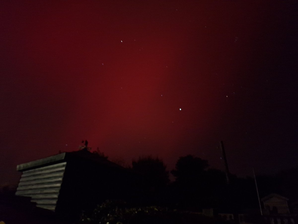 mozzermodels's tweet image. What a sky tonight just wow